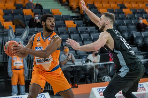 进行更充分 进行更充分